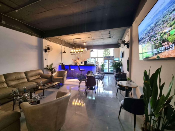 Who's Pizza and High Thai Cafe